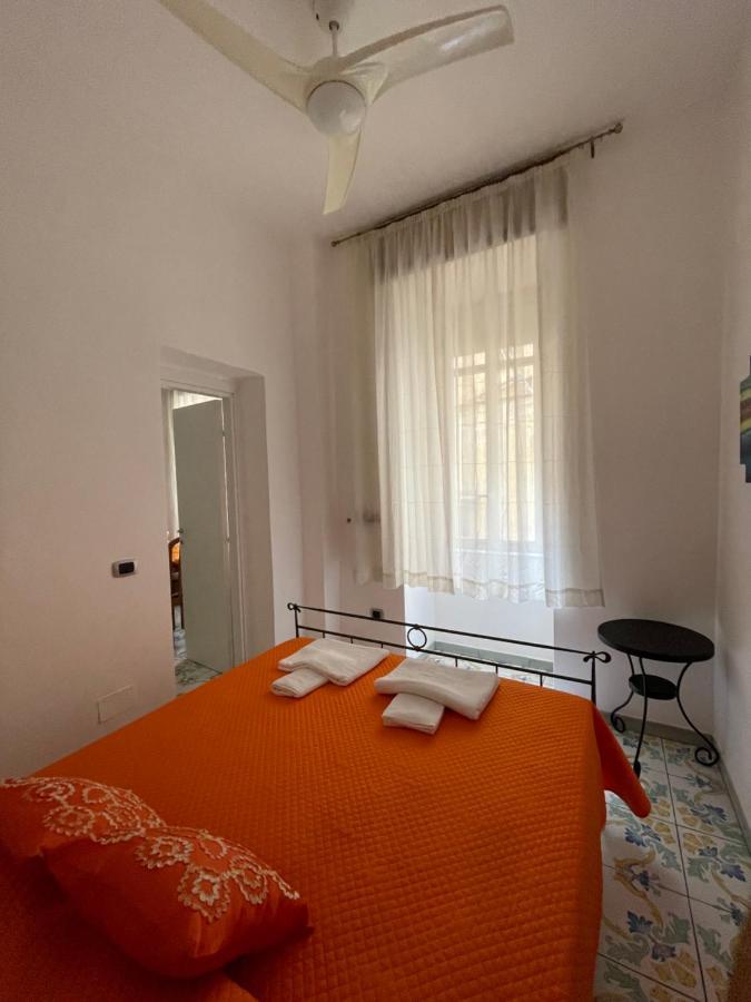 Queen Carolina'S Homes - Apartments In Old Town Naples Exterior photo